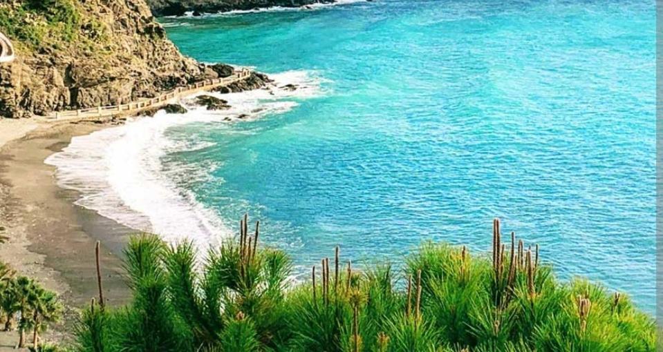 Vistas De Ensueno Junto Al Mar Apartment Almunecar Exterior photo
